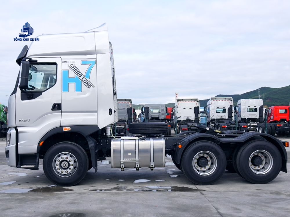 Đầu Kéo Chenglong H7 pro 390Hp Cầu Láp